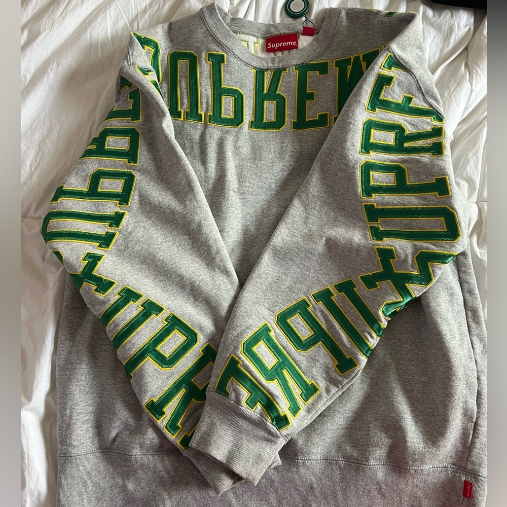 “ supreme multi arc crewneck heather grey “